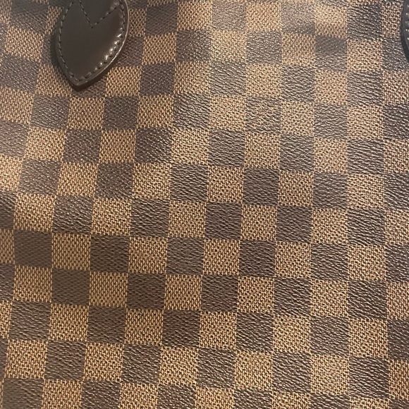 Louis Vuitton Neverfull MM purse - Picture 5 of 5
